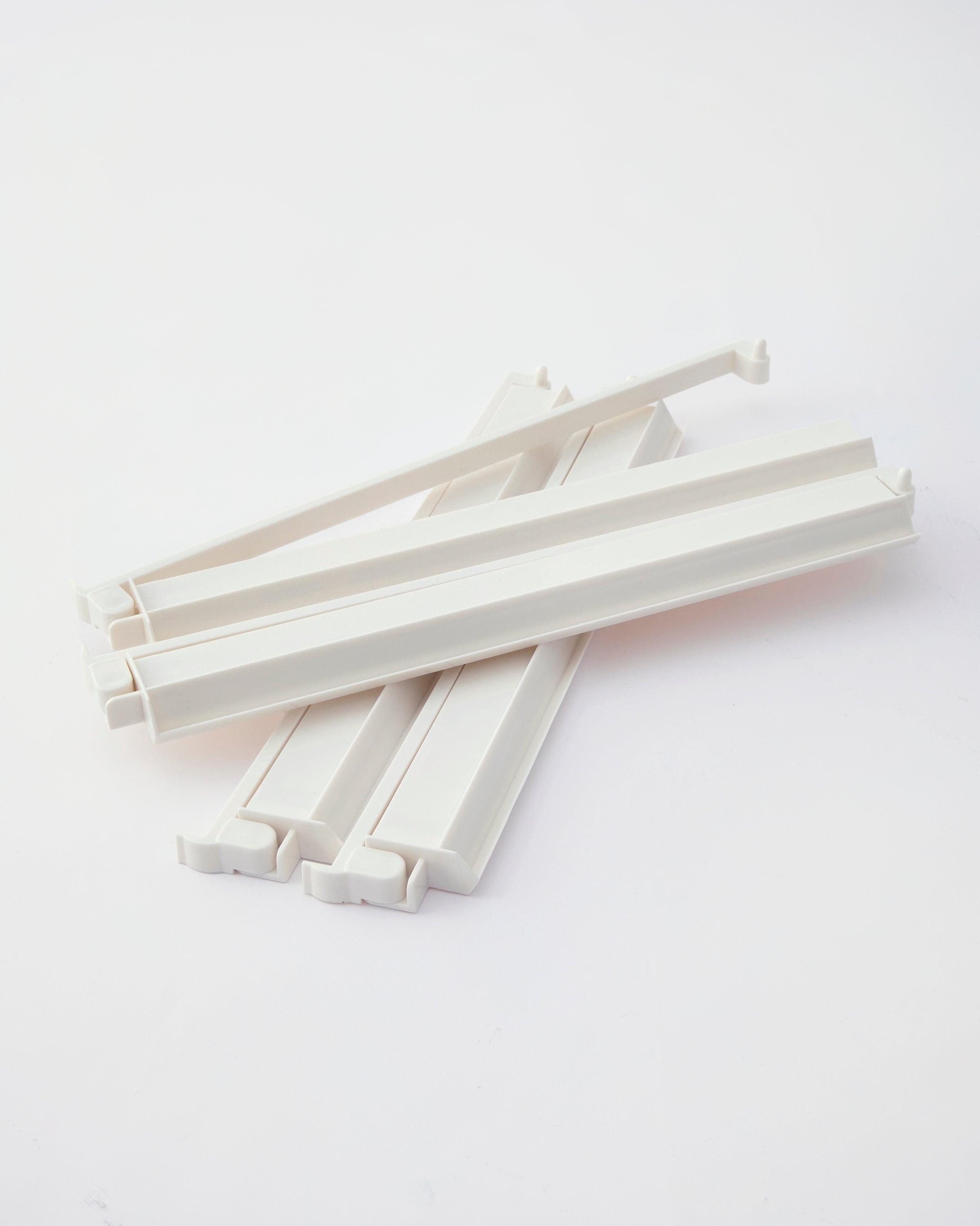 White Acrylic Rack &amp; Pusher Set - Oh My Mahjong